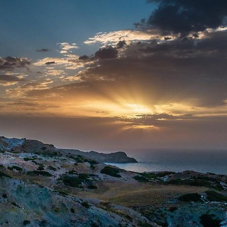 Psaravolada Hotel Milos Agia Kiriaki Beach  Exteriör bild